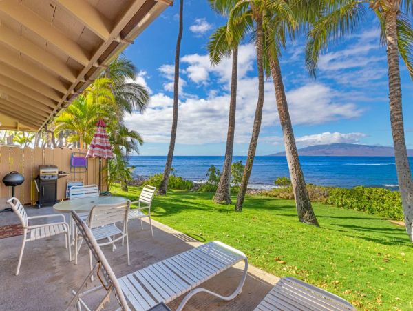 Lahaina Ocean View Home Communal Pool & Tennis Court