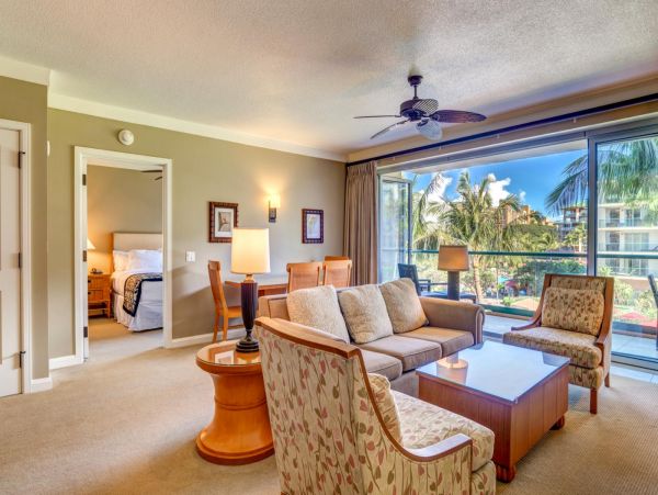 Short Walk to Beach Maui Vacation Condo Two Bedrooms