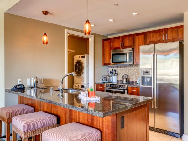 Short Walk to Beach Maui Vacation Condo Two Bedrooms