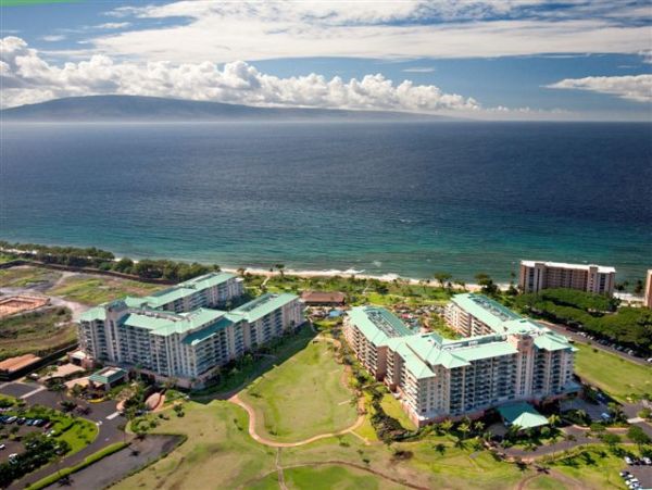Short Walk to Beach Maui Vacation Condo Two Bedrooms