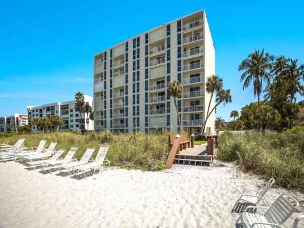Direct Gulf-Front Condo Longboat Key - Newly Renovated Beachfront Rental