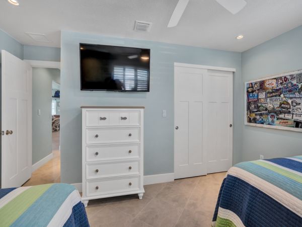 Luxury Key Colony Beach Rental with Deep water dock