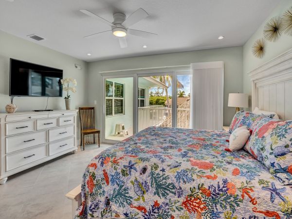 Luxury Key Colony Beach Rental with Deep water dock