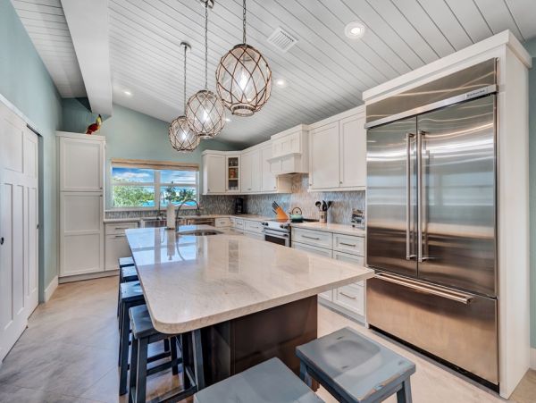 Luxury Key Colony Beach Rental with Deep water dock