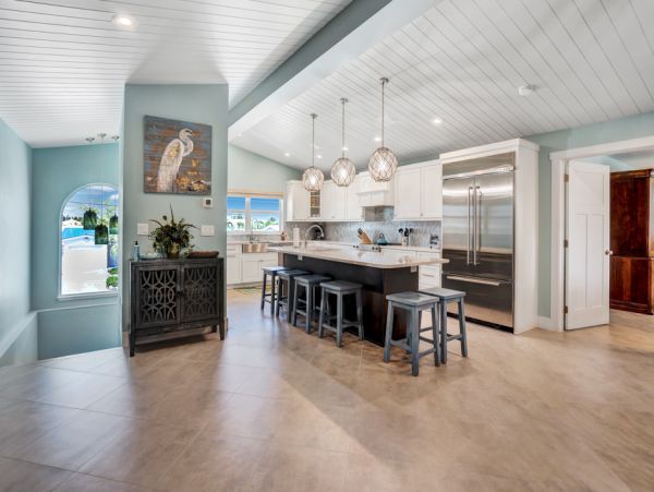 Luxury Key Colony Beach Rental with Deep water dock