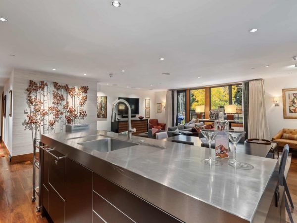 Walk to Lifts Vail Vacation Condo Two Bedrooms