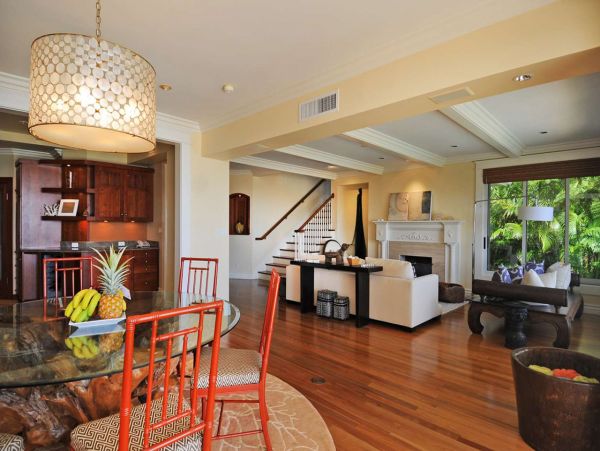 Beachfront Luxury Four Bedroom Vacation Home in Oahu