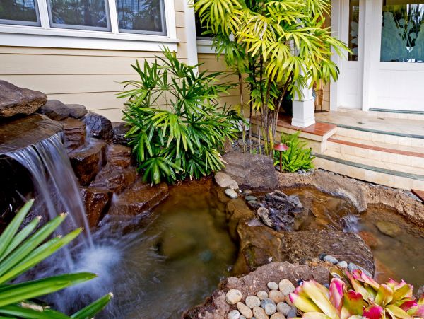 Beachfront Luxury Four Bedroom Vacation Home in Oahu