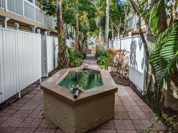 Bradenton Beach Vacation Condo Two Bedrooms Walk To Beach