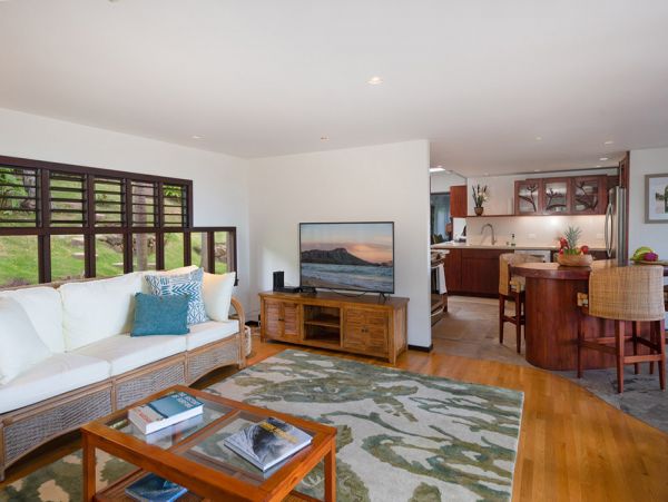 Lanikai Beach Three Bedroom Pool Home Ocean View