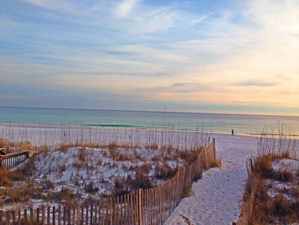 Short Walk to Beach Destin Vacation Home Three Bedrooms