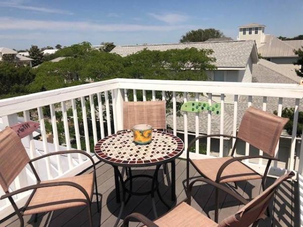Short Walk to Beach Destin Vacation Home Three Bedrooms