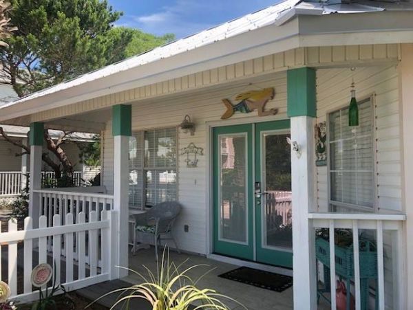 Short Walk to Beach Destin Vacation Home Three Bedrooms