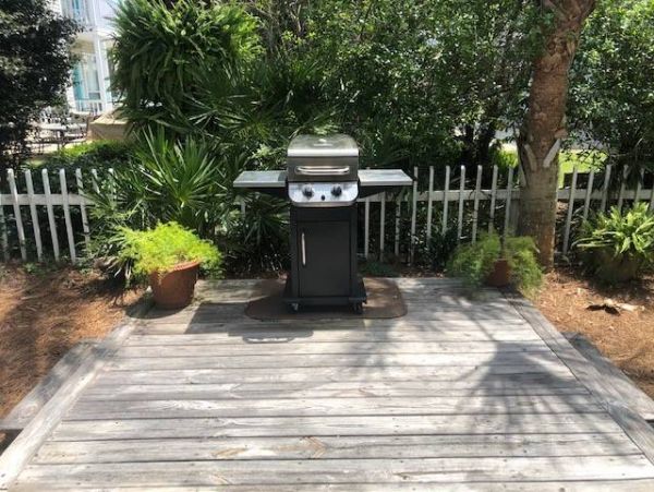 Short Walk to Beach Destin Vacation Home Three Bedrooms