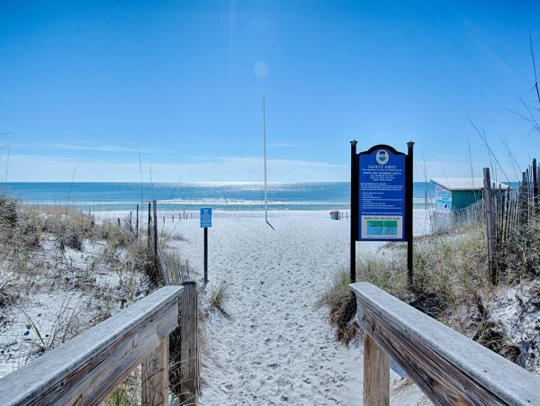 Short Walk to Beach Destin Vacation Home Three Bedrooms