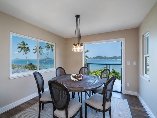 Bay Views Luxury Beachfront Oahu 3 Bedroom Vacation Home