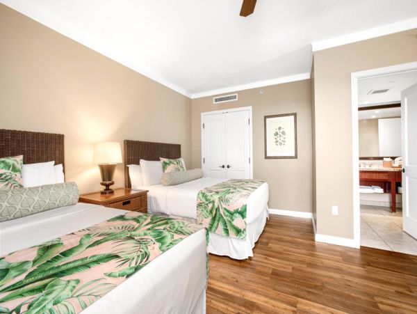 Maui Luxury Vacation Rental  Kaanapali Beachfront Villa with Mountain Views
