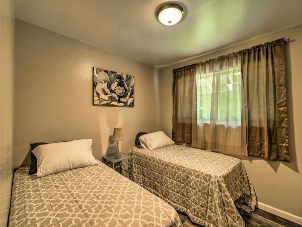 Hilo District Home 990011