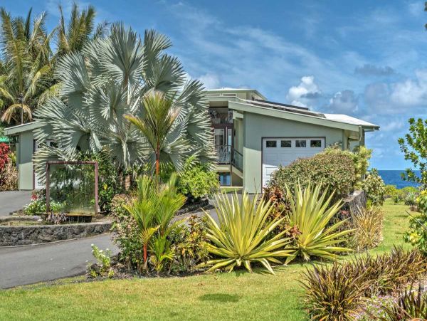 Hilo District Home 990025