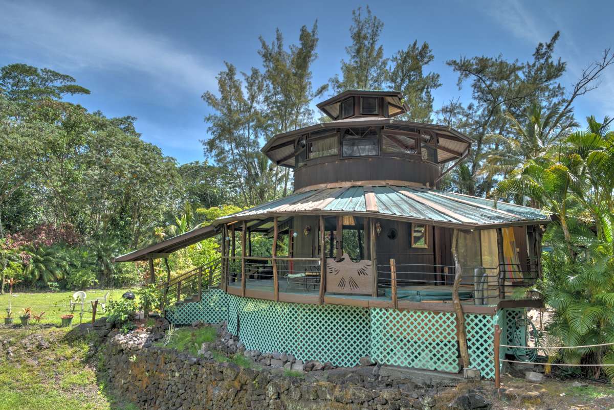 Hilo District Home 990026