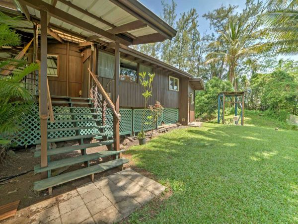 Hilo District Home 990026