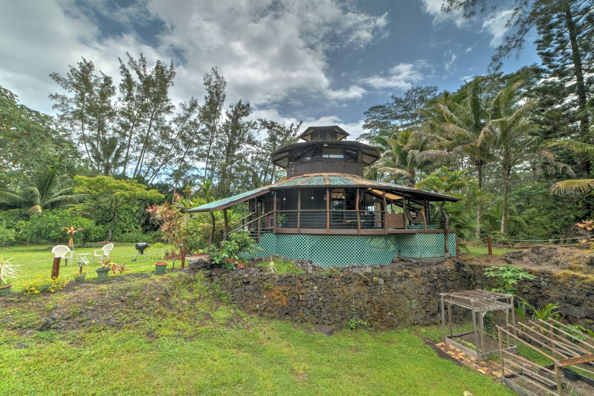 Hilo District Home 990026