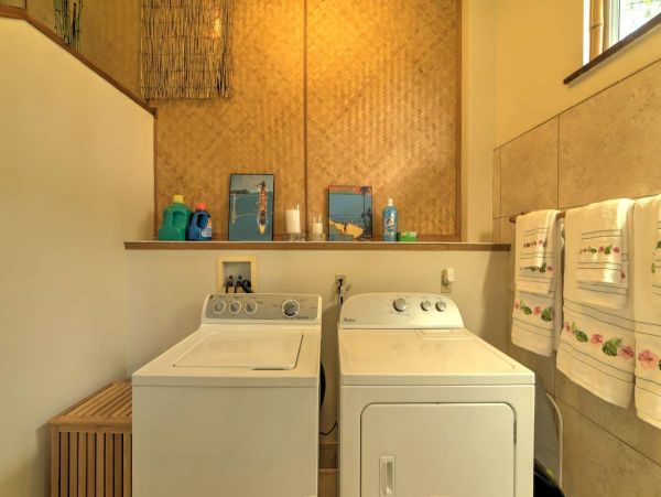 Hilo District Home 990026