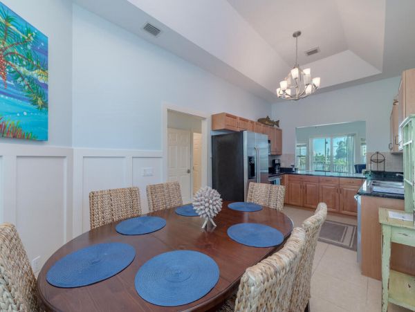 Waterfront 3 Bedroom Townhome in Marco Island Sleeps 6