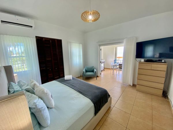 Ocean Front Home Rental on Puerto with Pool Sleeps 16