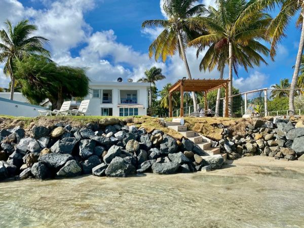 Ocean Front Home Rental on Puerto with Pool Sleeps 16