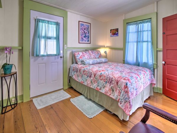 Captain Cook One Bedroom Vacation Rental