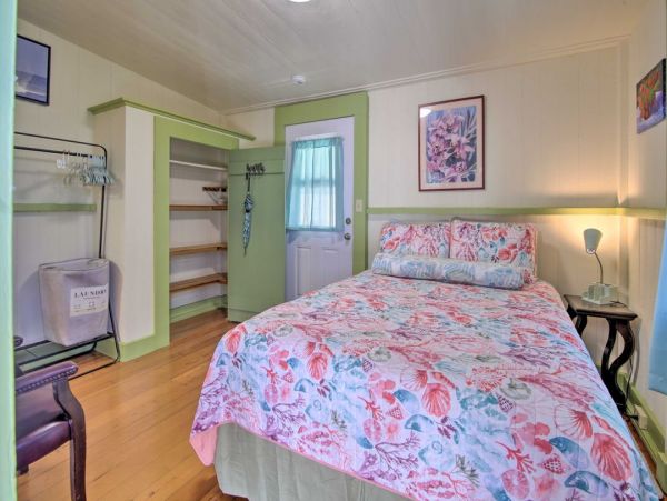 Captain Cook One Bedroom Vacation Rental