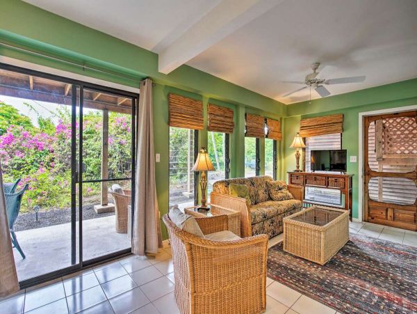 Kailua-Kona Getaway Near Turtle Beach & Attractions