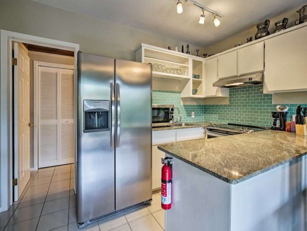 Kailua-Kona Getaway Near Turtle Beach & Attractions