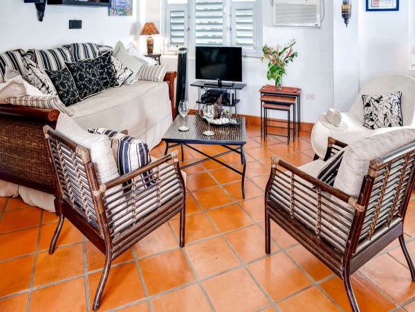Puerto Rico Home 990186