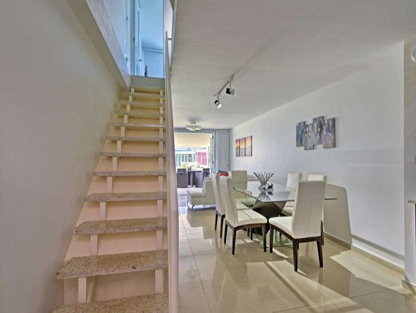 Puerto Rico Home 990190
