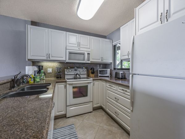Lahaina Condo 990234