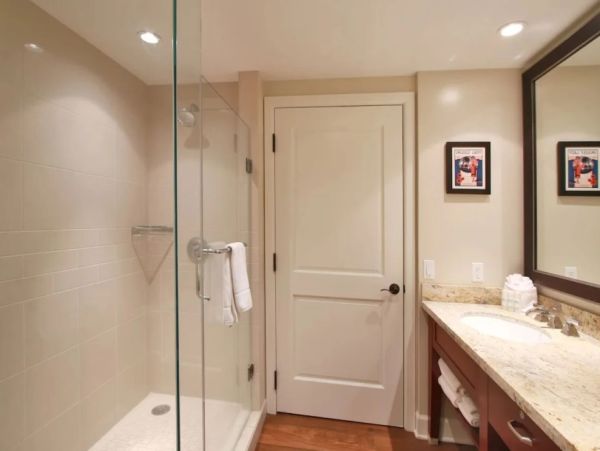 Two Bedroom Luxurious Oceanfront Residence in Kaanapali