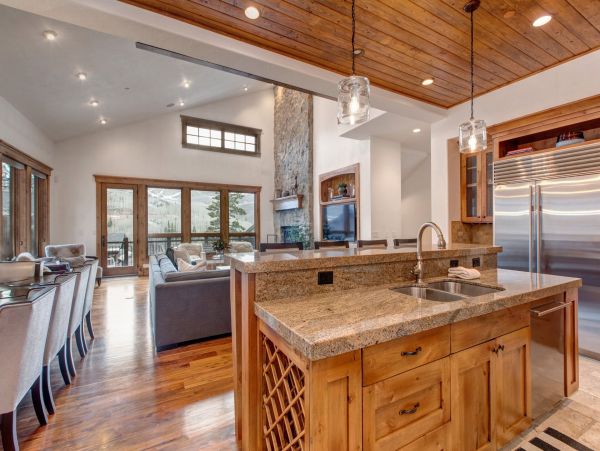 Park City Vacation Home with Spa Short Walk to Lifts
