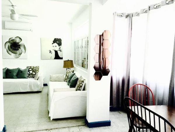 Three bedroom, 3 baths walk to beach San Juan Condo
