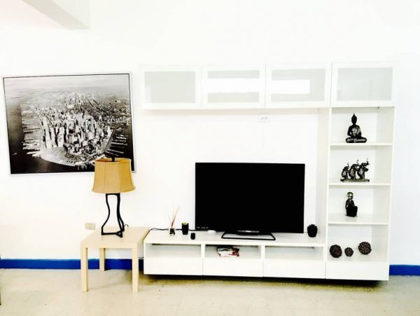Three bedroom, 3 baths walk to beach San Juan Condo