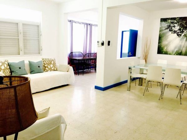 Three bedroom, 3 baths walk to beach San Juan Condo