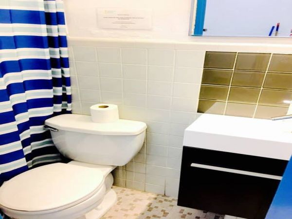 Three bedroom, 3 baths walk to beach San Juan Condo