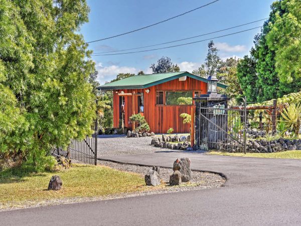 Puna District Home 990282