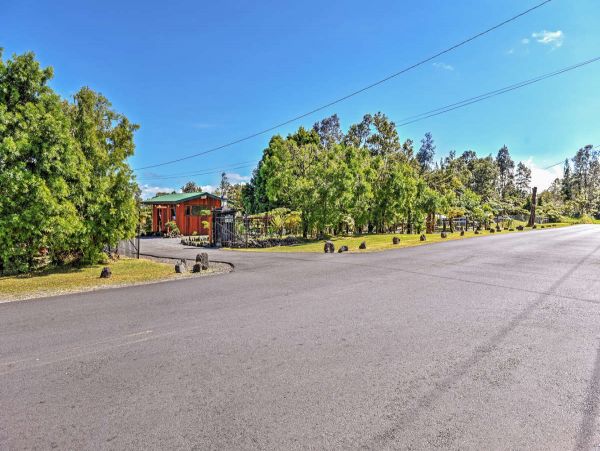 Puna District Home 990282