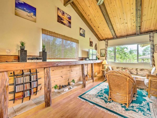 Puna District Home 990286