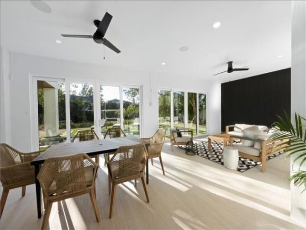 Beautiful Anna Maria Luxury Vacation Pool Home Sleeps 8