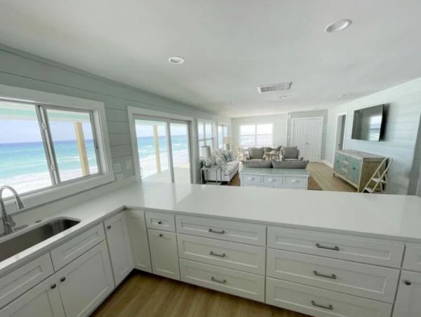 On Beach Miramar Vacation Cottage