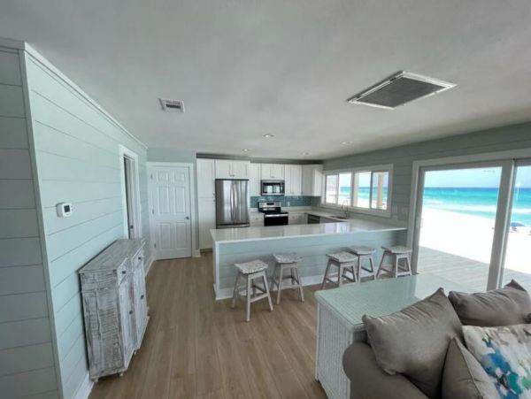On Beach Miramar Vacation Cottage