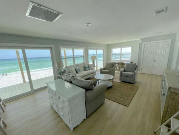 On Beach Miramar Vacation Cottage